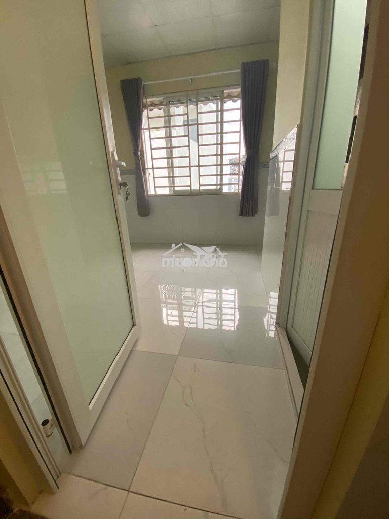 Phòng cho thuê (máy lạnh mới lắp ), ốp lát cao cấp,wc nước nóng lạnh - 3