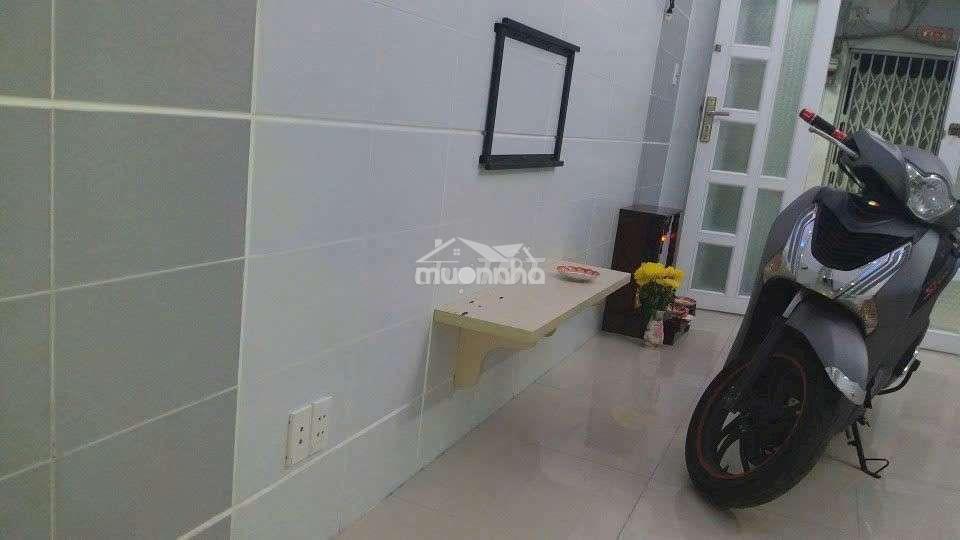 Cho thuê nhà đường bùi minh trực p6.q8 dt.3m×10m } 2lầu 2phòng 2toilet - 3