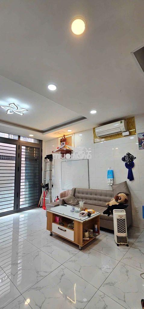 Chính chủ bán gấp - nhà 4 tầng gần cv lãnh binh thăng q11 - shr - 4
