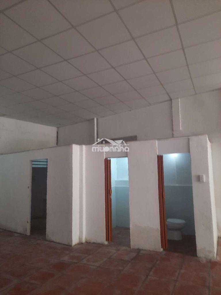 Cho thêu nhà nguyên căn mt đường trần não q2 cũ. mt6m dt 190m2 có gác - 4