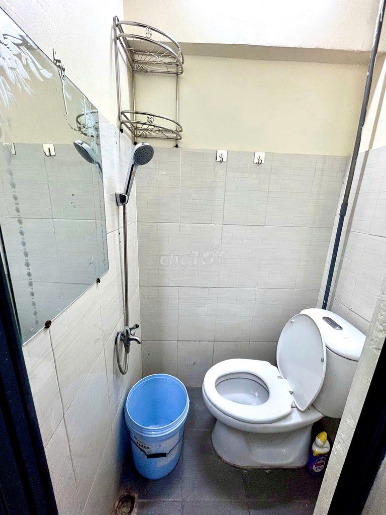 Chính chủ phòng mới ở mặt tiền, đảm bảo an ninh - đón nắng cả phòng - 2