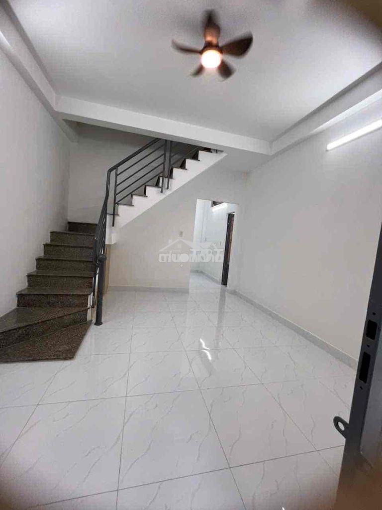 Cho thuê nhà 2 tầng đs25 khu bên sông 2pn2wc mới