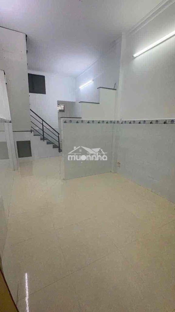 Chính chủ cho thuê nhà giá rẻ chỉ 7.5tr 2pn 2wc