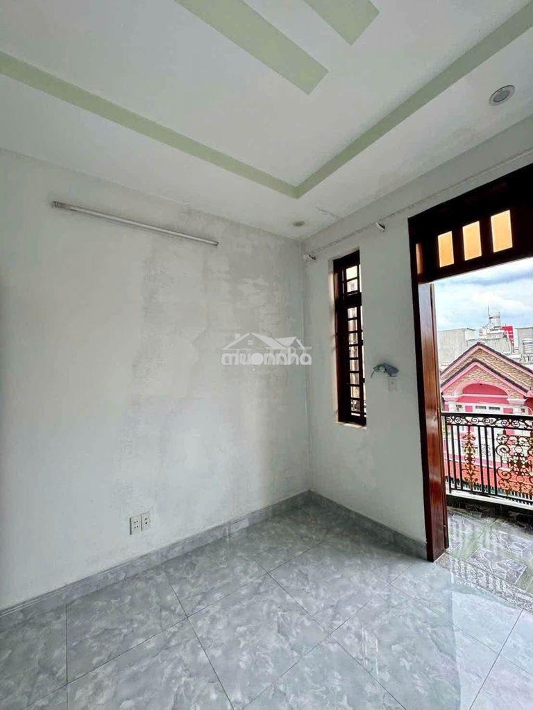 Cho thuê nhà đông hoà ngay sân vận động 4 phòng ngủ - 4