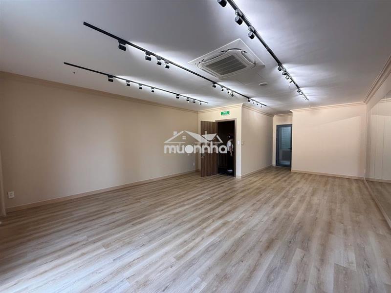 Sàn văn phòng trống suốt masteri an phú, quận 2 (50m2). giá 15tr/th