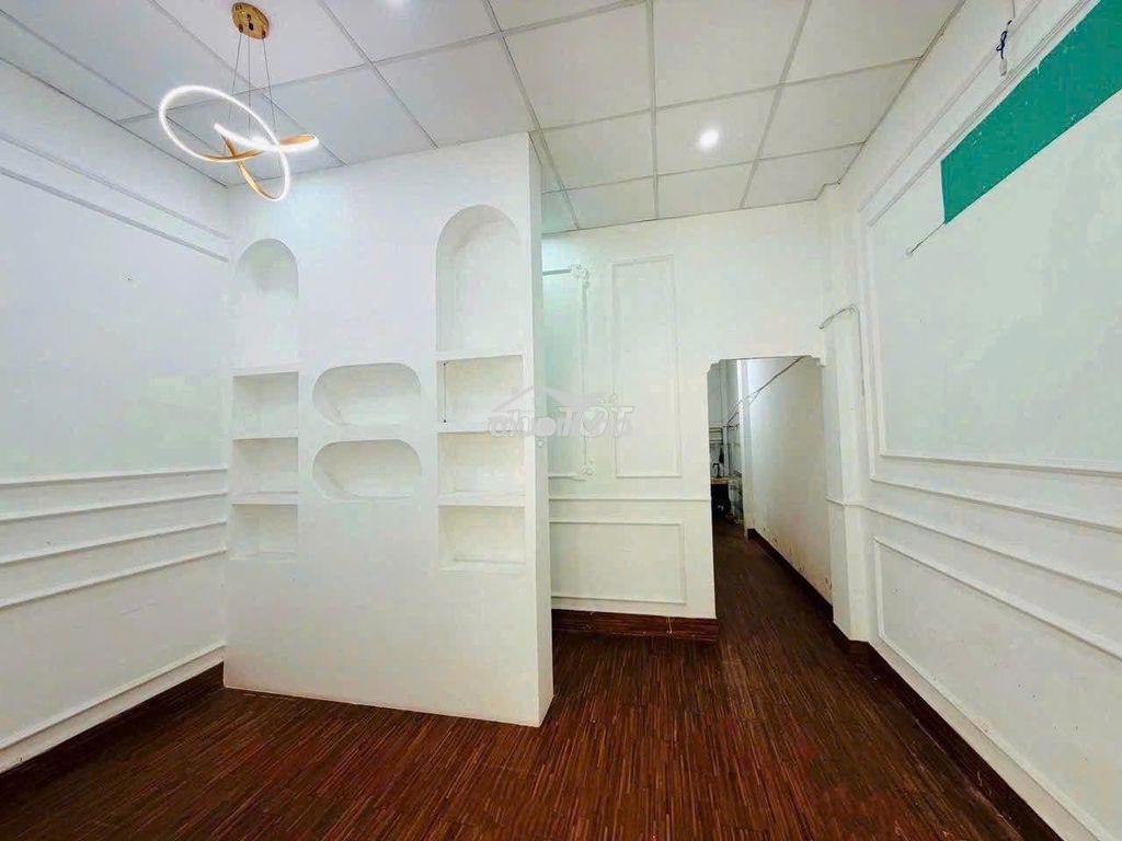 Cho thuê nhà phường tân phong giá 5,5 triệu - 2
