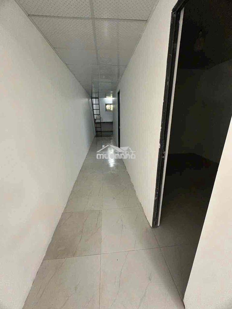 Nhà 80m2 có sân rộng giá 1tỷ - 2