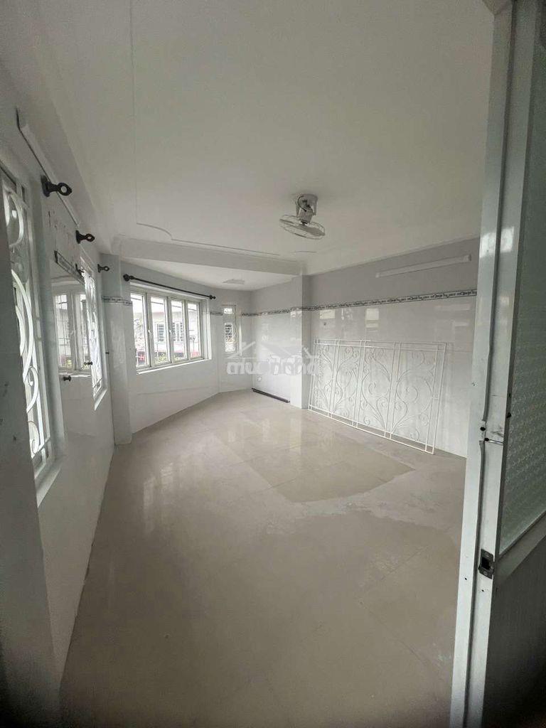 Cho thuê nhà góc 2 mặt tiền hẻm 688 hương lộ 2 – nhà mới đẹp - 2