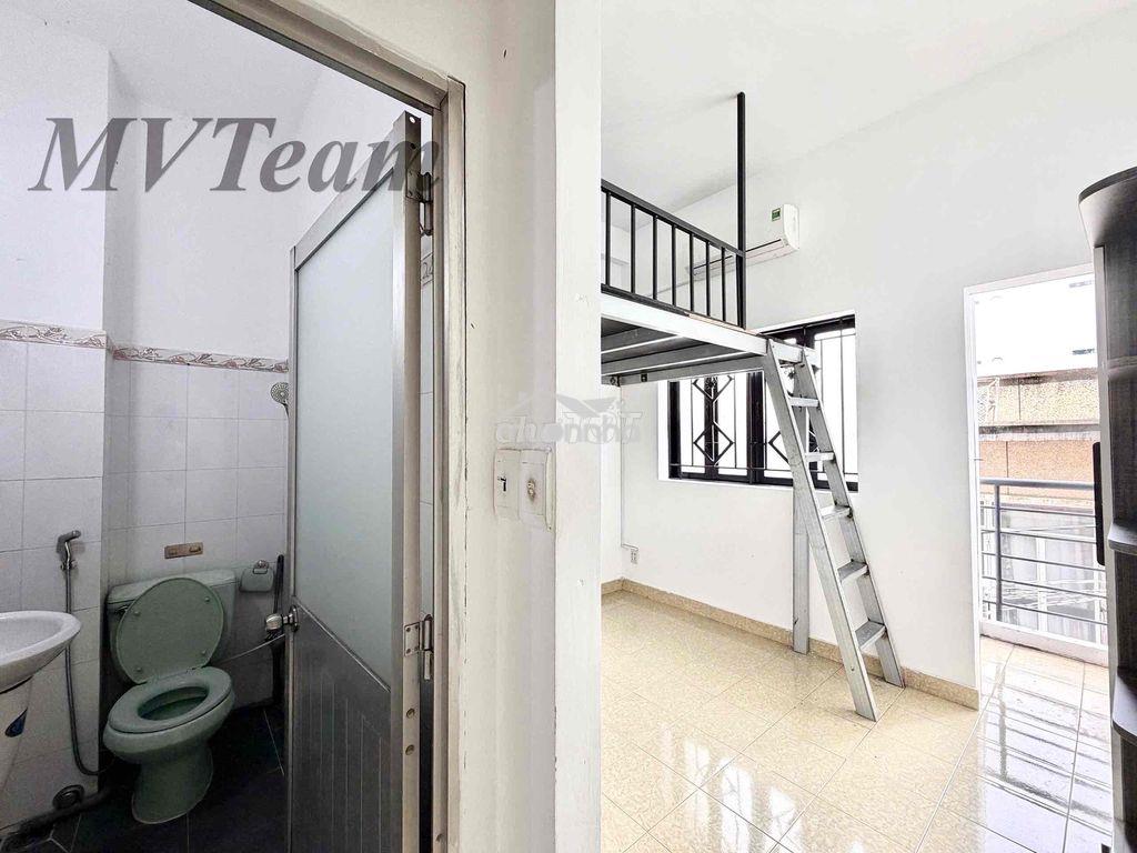 Cho thuê gác bancol full nt có tủ lạnh lớn rộng 25m2 ngay cầu vượt 3/2 - 3