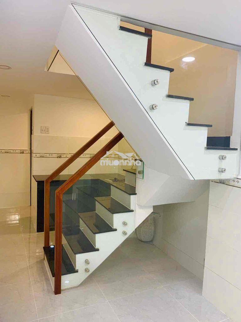 Tôi bân nhà 50 m2, 1 trệt. 1 lầu đúc , tuyệt đẹp. quận 7 - 4