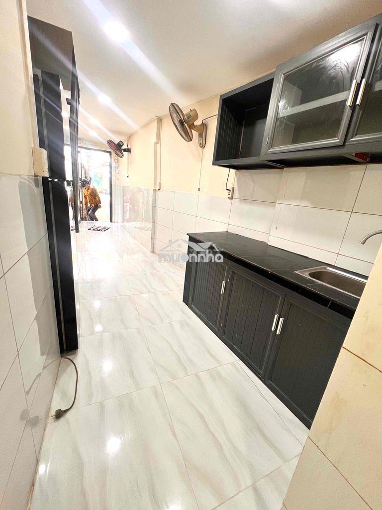 Bán nhà gần mặt tiền gần chợ phú lâm có thương lượng