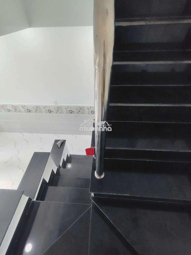 Nhà đẹp 2 tầng hxh đs4 hiệp bình phước 1ty790 tl - 4