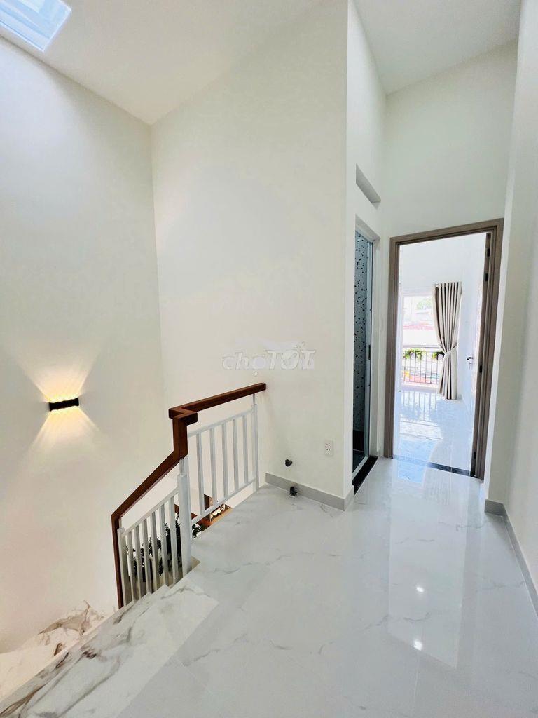 🏡 Nhà 2 tầng có shr – 3pn (1pn tầng trệt) – sát q5, q6 – chỉ 3,58 tỷ
