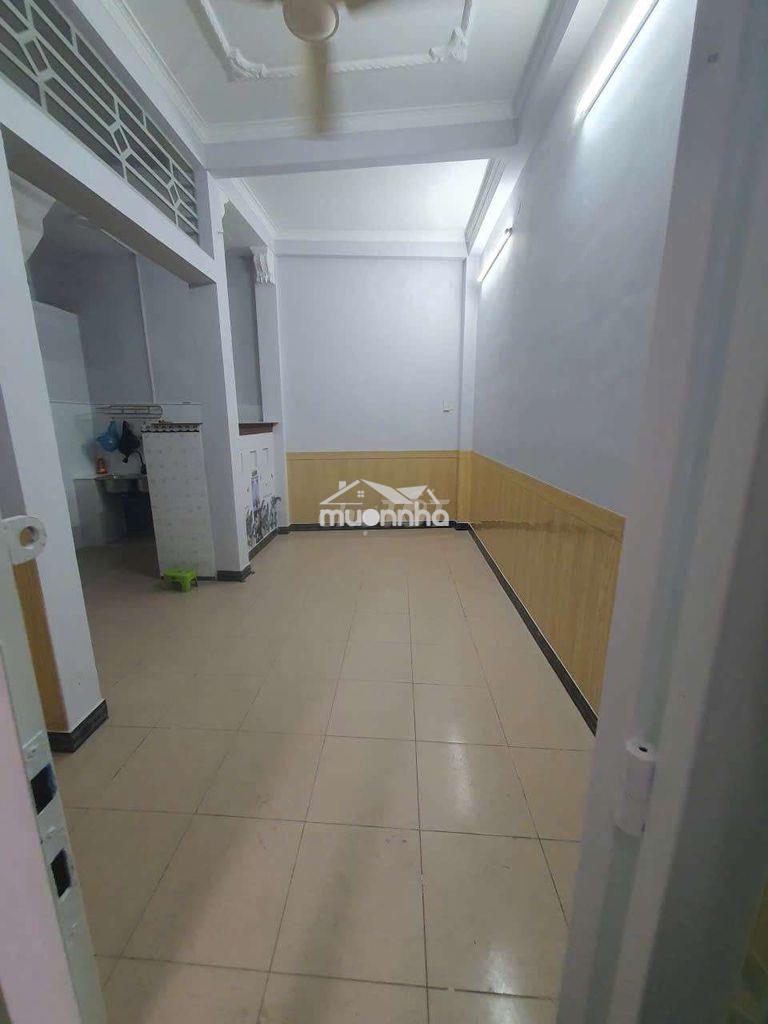 Hẻm bà hạt f9 q10 / dt : 6x6 nhà 2 lầu st