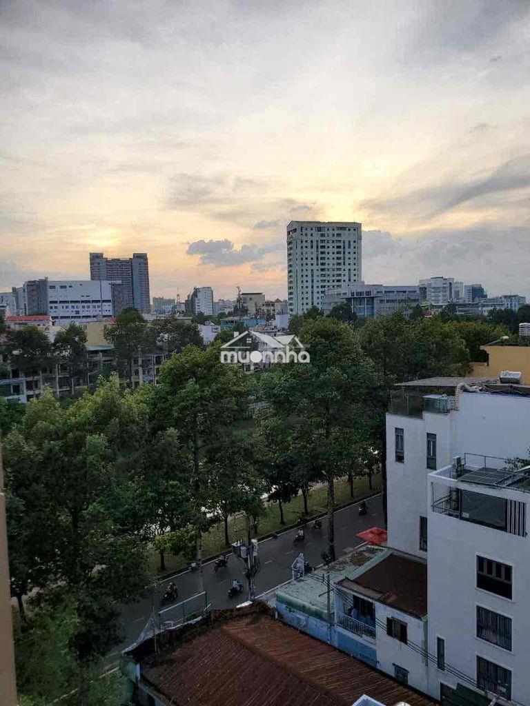Bán chung cư sát ranh q1 - 4