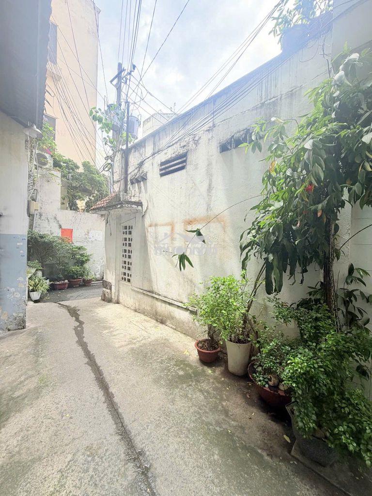 Nhà 1 đời chủ - ngang 9m - hxh thông gần mặt tiền - giáp q10 - 3