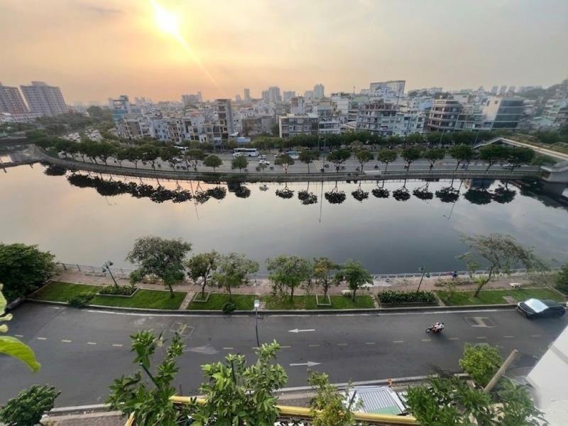 Mặt tiền kinh doanh 7 tầng 100m2 (6x18), cầu nguyễn tri phương, view sông ba đình. 25 tỷ