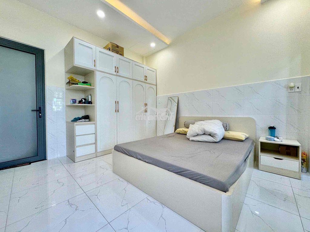 🏡 Phòng ban công mới xây ngay nhà máy bia lê văn khương - 4