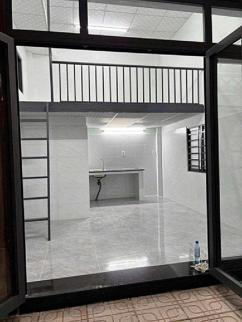 Phòng trọ trệt có sân trước nhà - 2