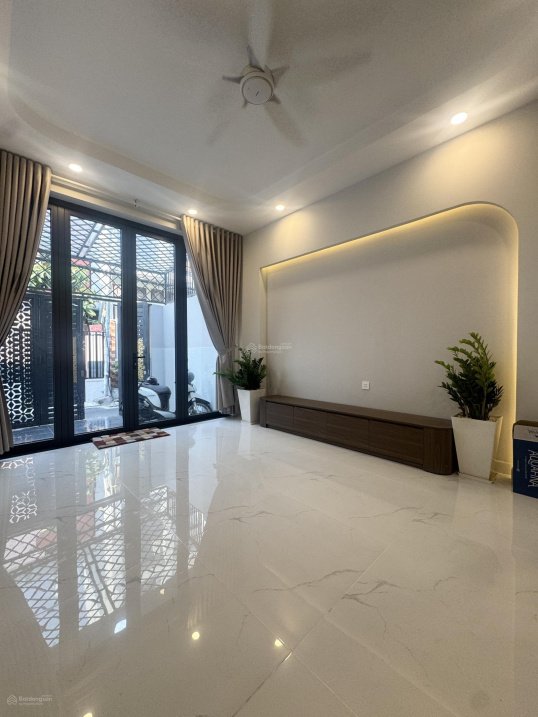 Nhà mới full nội thất hxh trường chinh, dt: 3.7x16m nở hậu 3.8m, 3 tầng. chỉ 8.5 tỷ tl - 3