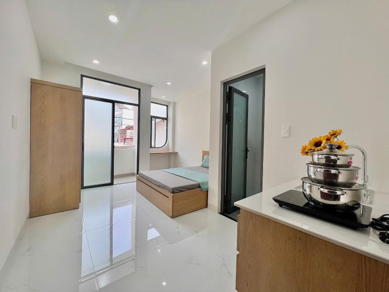 Ban công 25m2 ngay ngã 4 bảy hiền, bệnh viện thống nhất nhà ga t3 - 4