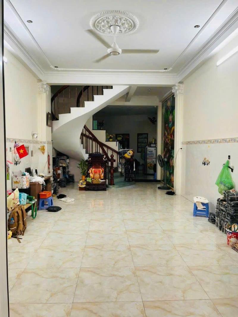 Bán nhà hẻm đường hồng lạc - cách hẻm xe hơi chỉ 20m, 4.35x14m [2 lầu st]. chỉ 7.2 tỷ tl - 2