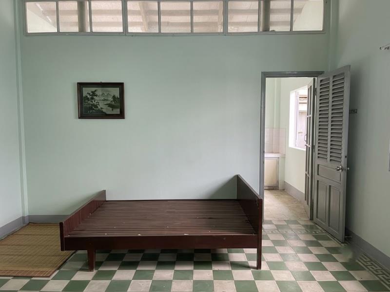 Hxh sát mặt tiền 4,5m x 14m, nhà cũ 2 ngay ngã tư tầng võ thị sáu - ha bà trưng, 18 tỷ - 2