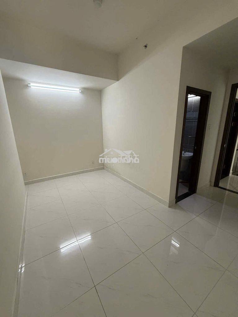 Cho thuê ch green river 2pn_2wc nội thất cơ bản giá 10tr _ ở liền đc - Ảnh 4
