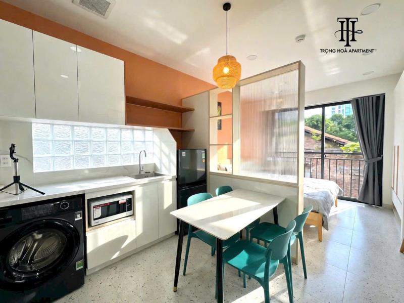 Căn hộ 1pn ban công, máy giặt riêng ngay nguyễn gia trí, ung văn khiêm sát dh gtvt - 2