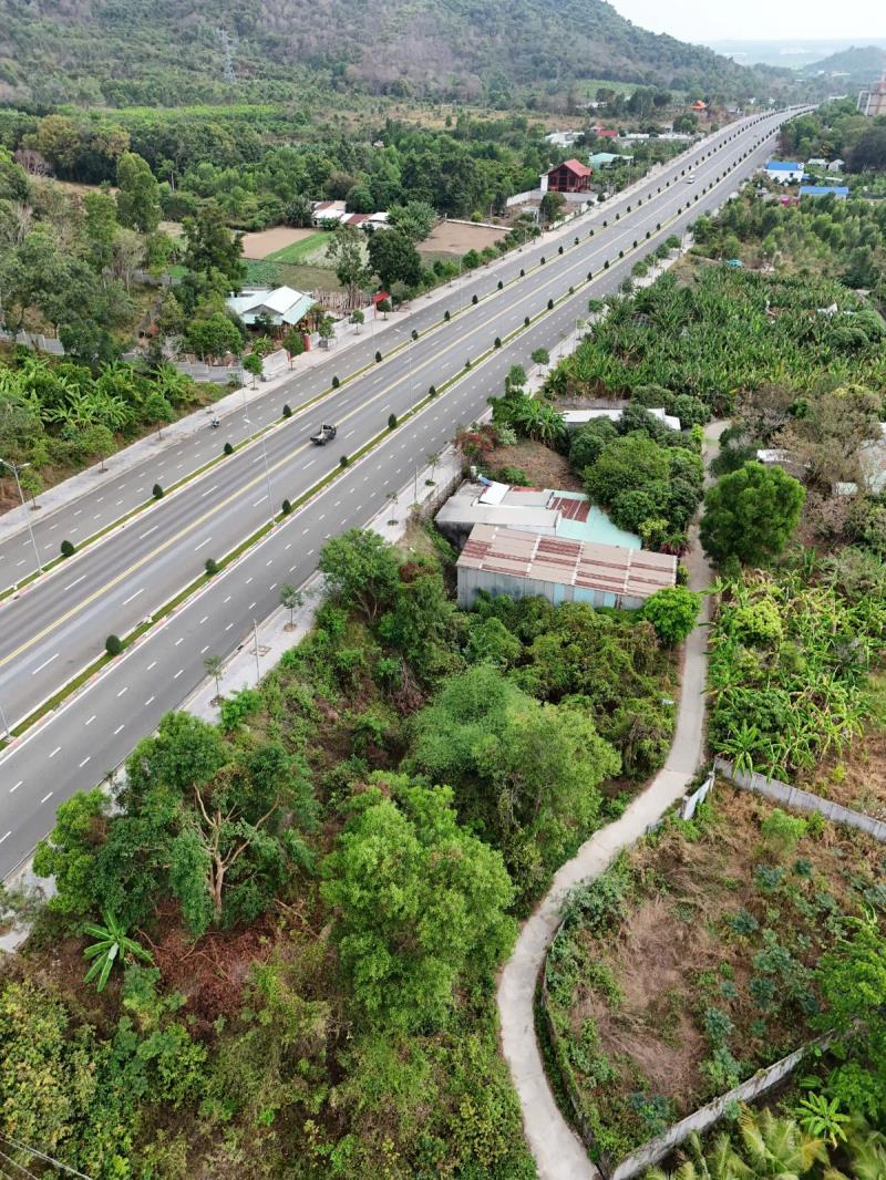 Chính chủ cần vốn làm ăn bán đất p.long hương 1541,4m2 giá chỉ 10.5 tỷ -lh 0935512366 - 4