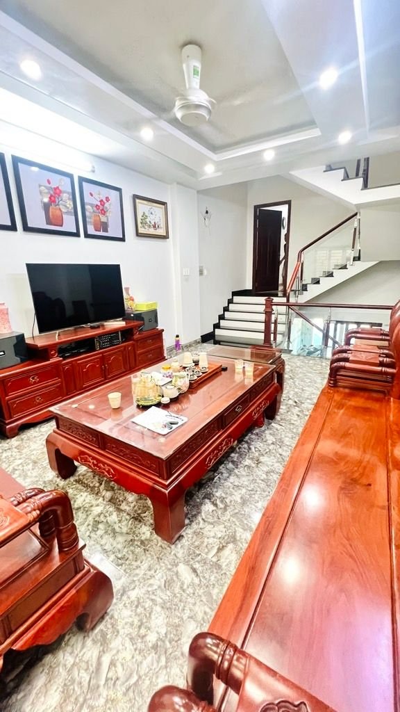 Mặt tiền lê thúc hoạch - phú thọ hoà - tân phú -dt: 4*19m – 16 tỷ  - 4