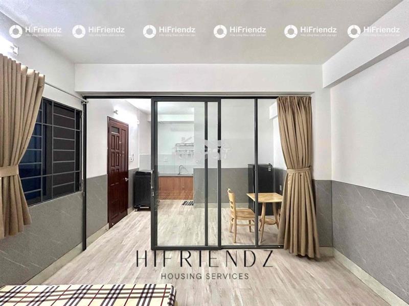 Phòng trọ 1 phòng ngủ - thang máy - tách bếp - kế bên đại học y dược