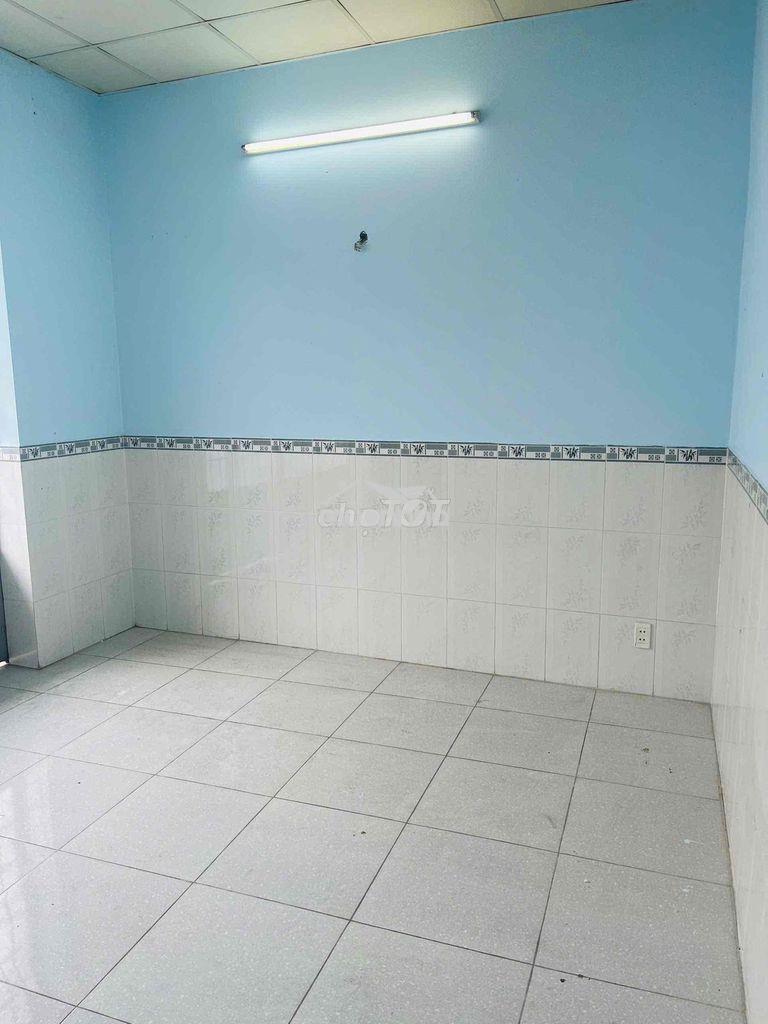 Phòng trọ 14m2 đường bùi minh trực p6 q8 - 2