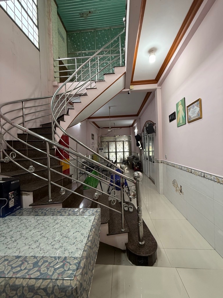 Bán nhà mặt tiền quốc lộ 22 – giáp quận 12 – 89m² – 6,5tỷ - 4