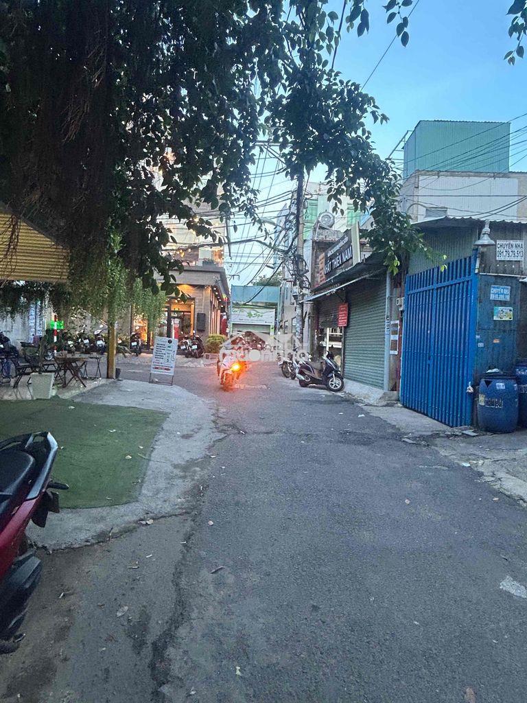 300m ngang 8.8m sát mặt tiền - giáp tân bình chỉ 21 .8 tỷ