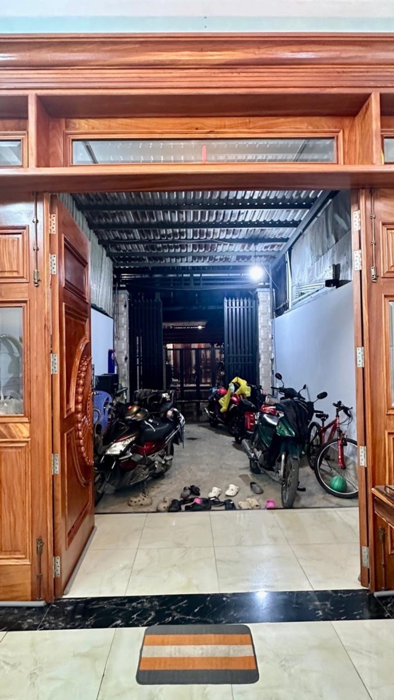 4,99 tỷ sở hữu nhà 90m² – hẻm ô tô – cửa gỗ hương xịn – bà điểm 