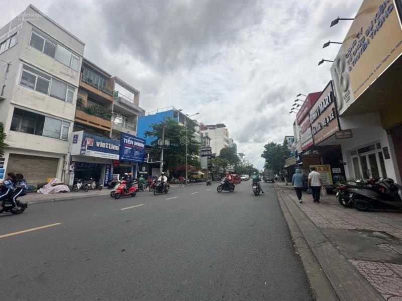 Bán tòa căn hộ dịch vụ mới 2025 - thu nhập 350tr/tháng - quận bình thạnh - 2