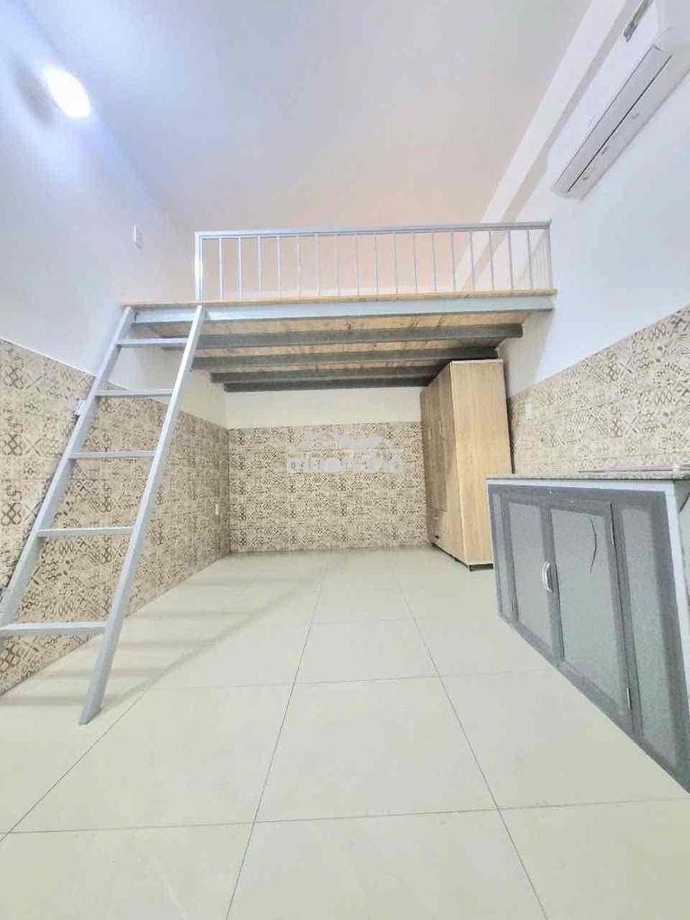 Phòng trọ ngay trường học công thương ,gác cao,có máy lanh+ giếng troi - 2
