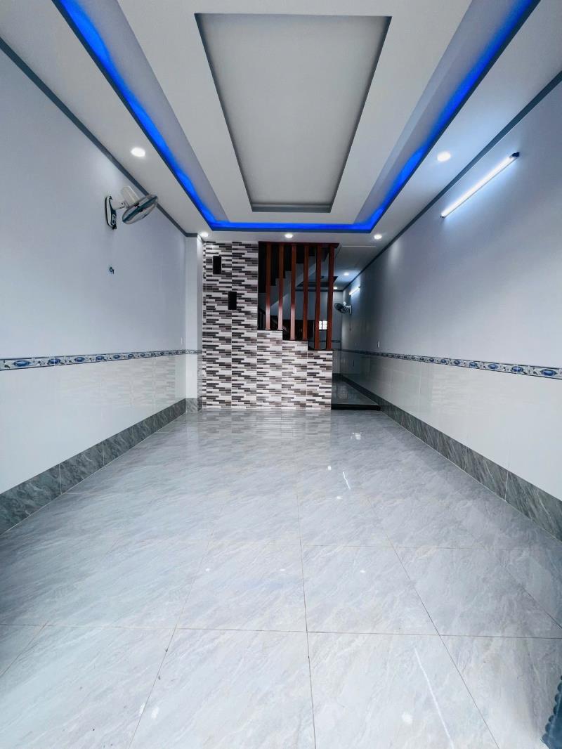 Nhà kiên cố mới xây 4x13m - giá 900 triệu - 3
