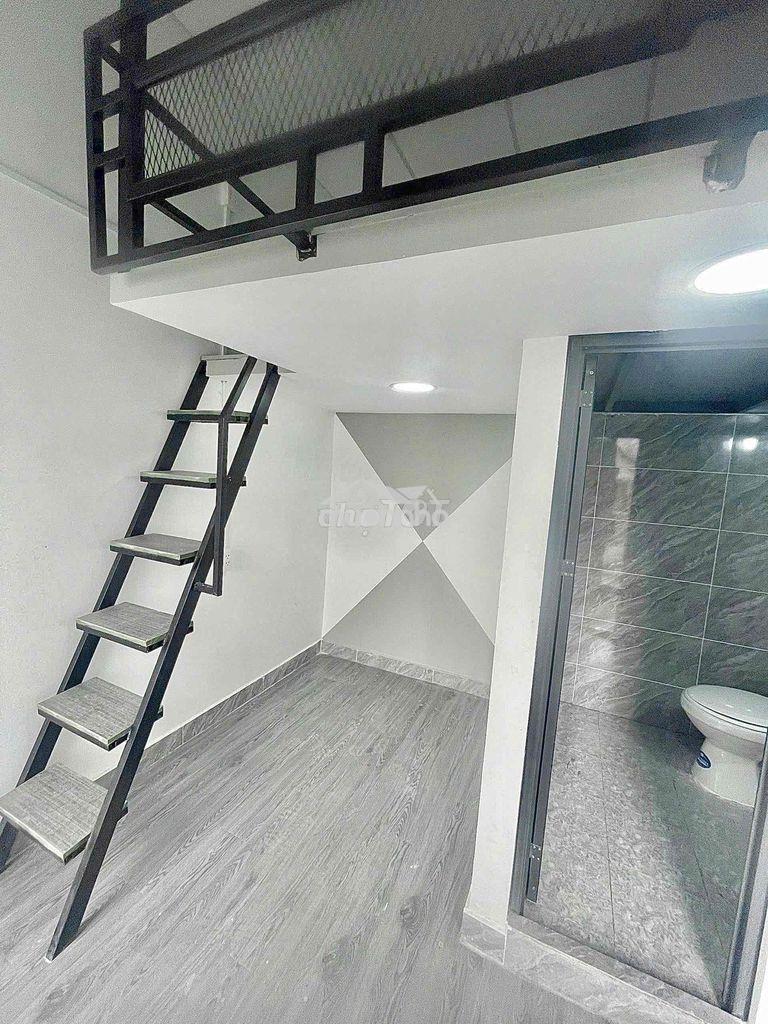 Gác ban công giá rẻ gần greenwich - học viện hàng không - 4