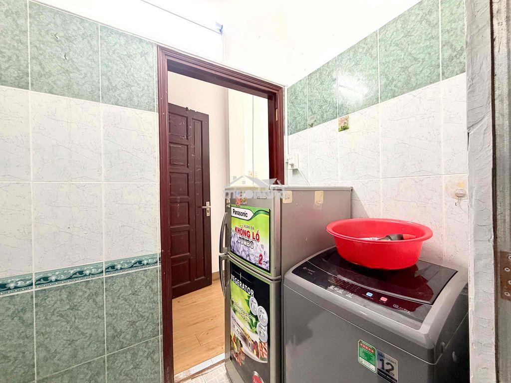 Cho thuê phòng trọ 2pn 1wc - mặt tiền ltk q10 - full nt- đang sơn sửa - 3
