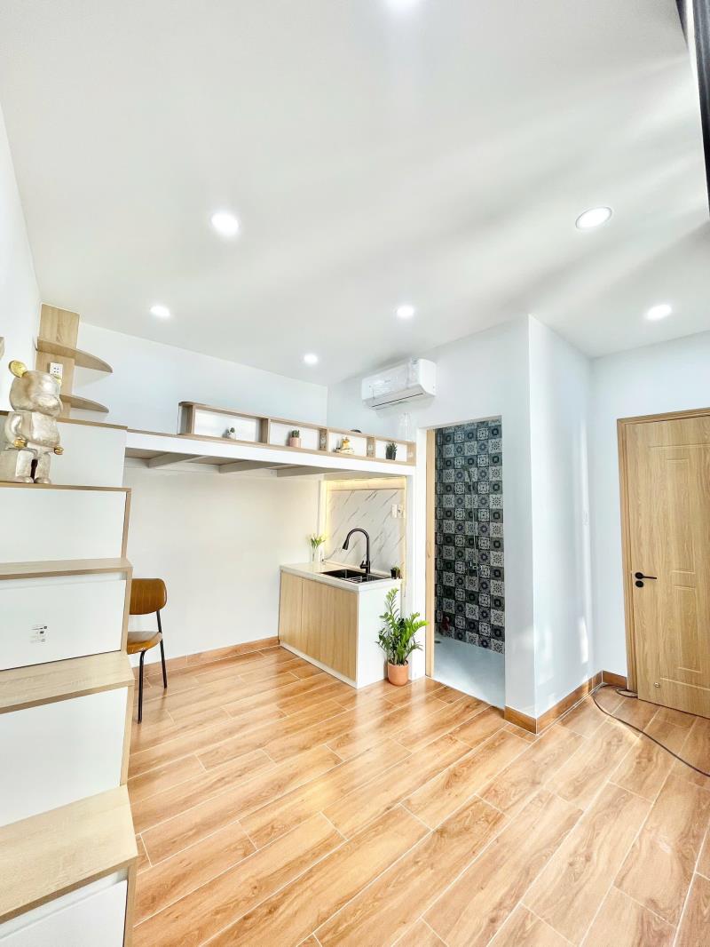 Cho thuê căn hộ duplex cửa sổ trời gần đại học văn lang bình thạnh