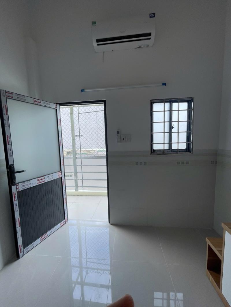 Hàng hiếm, hxh 8m trịnh đình trọng, 60m2, ngang 5.2m, 3 tầng, 4pn, 6.4 tỷ tl, giáp q11 - 4