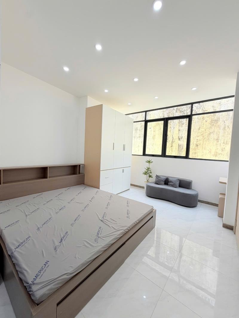 Cho thuê studio ban công 35m2 new 100% ngay chợ bà chiểu - trường đại học văn lang1&2 - học viện cán bộ tphcm - 2