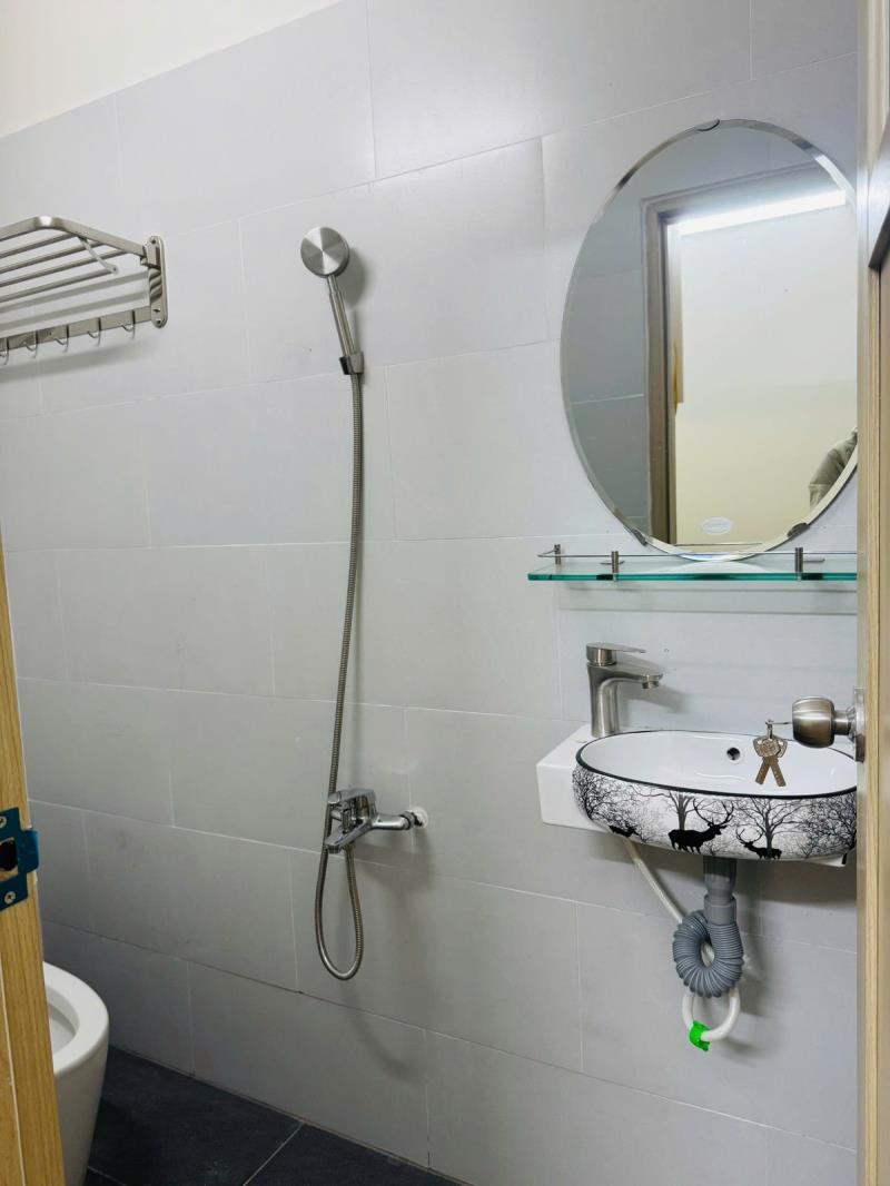 Full nội thất ban công siêu rộng tại trung tâm phú nhuận quận 3 di chuyển tiện nghi - 4