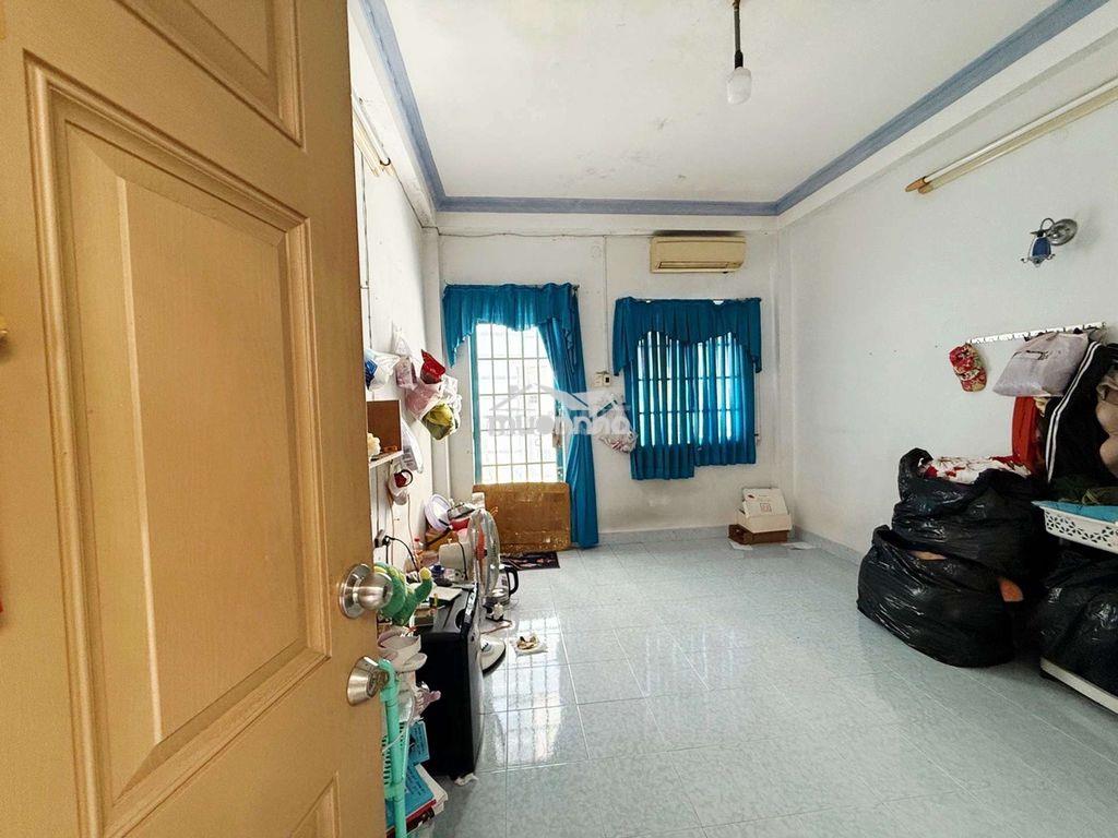 🏡Nhà đẹp gtốt với diện tích lớn 4.5m ×19m, ngay gần mặt tiền quận 3.✅️
 - 4