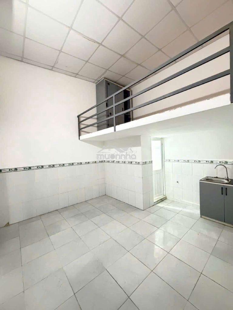 Phòng trọ rộng , gác cao, có máy lanh, tủ đồ ở dc 4,5 ,người - Ảnh 4