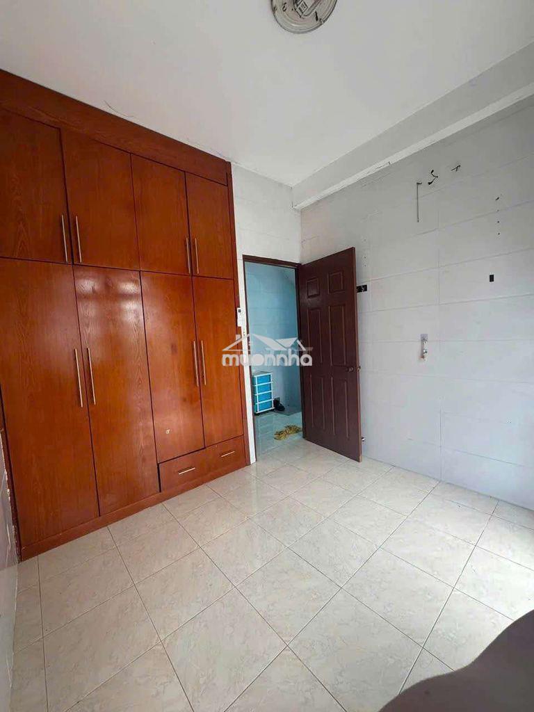 Cho thuê nhà hẻm xe tải lý thường kiệt , q11 - 6x12m - 18 triệu - 2
