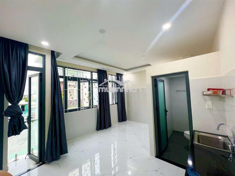 Studio ban công cửa sổ lớn siêu thoáng mà za chỉ 4 củ hơn thôi á