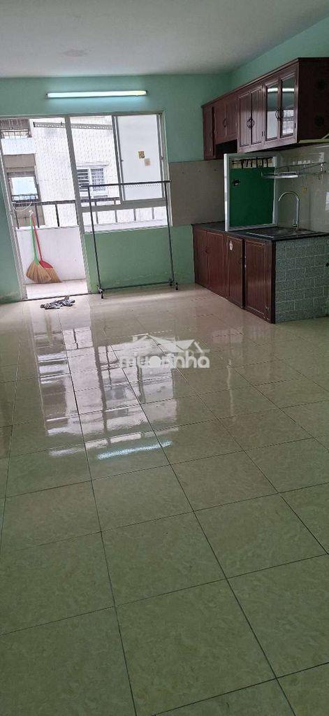 Cho thuê chung cư quân khu 7 2pn 2wc 5,5tr - Ảnh 3